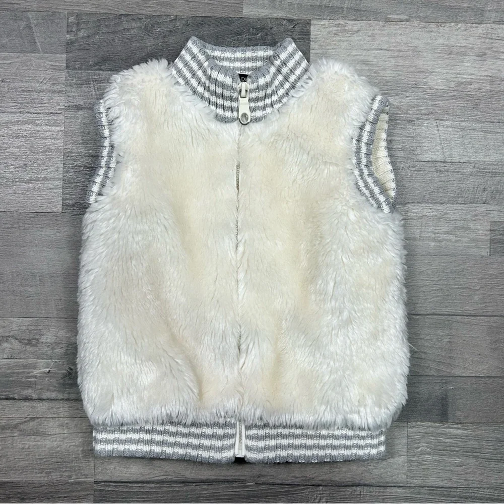 The Children's Place Toddler Girls Faux Fue Vest XS